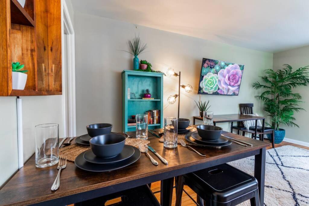 Ski - Explore - Relax - Cozy Beds, Tv & Wi-Fi Leilighet Salt Lake City Eksteriør bilde